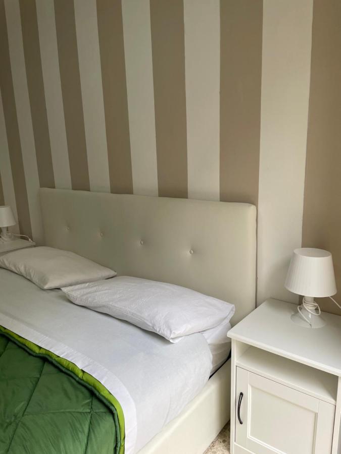 A Cas E Vicenz Bed and Breakfast Napoli Eksteriør billede