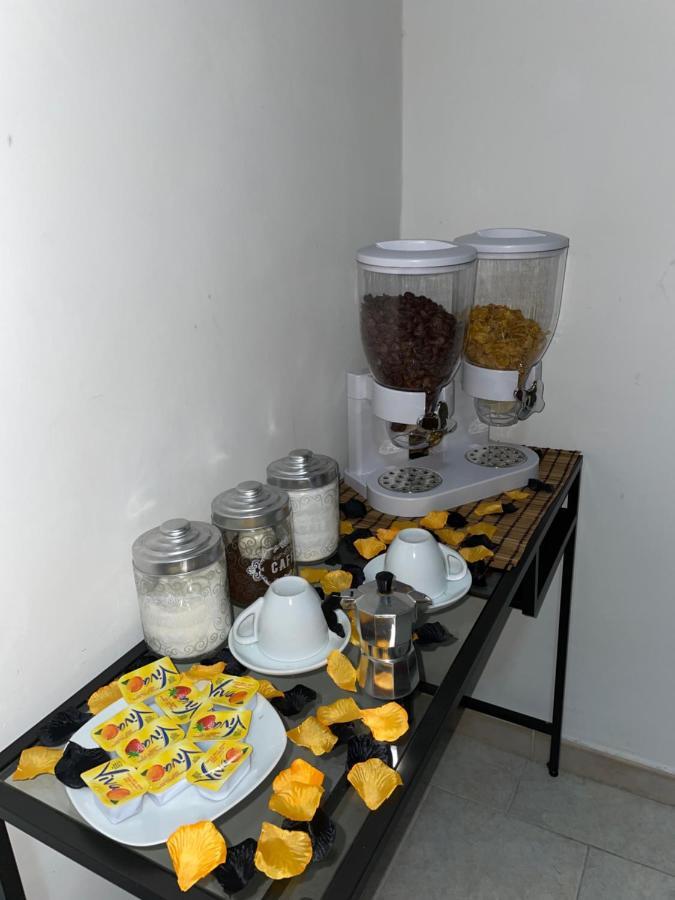 A Cas E Vicenz Bed and Breakfast Napoli Eksteriør billede